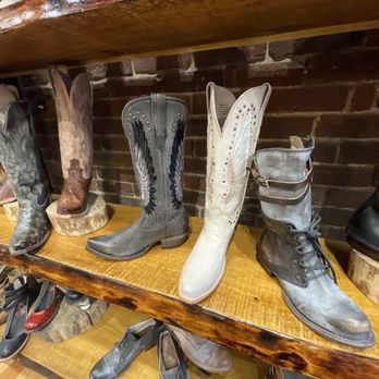 Freebird Honky Tonk - Accessories Near Me - Nashville, Tennessee