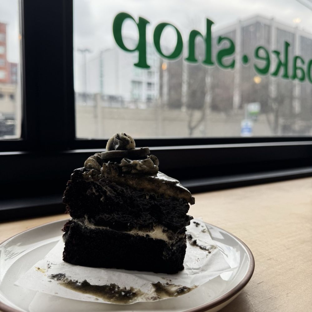 Black sesame caramel cake