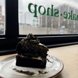 Black sesame caramel cake Black sesame caramel cake