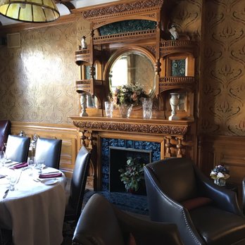 Idlewyld Inn And Spa - Area off lobby - Hotels Near Me - London, Ontario