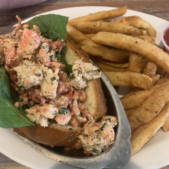 Harborside - Lobster  roll - Seafood Near Me - Winter Haven, Florida