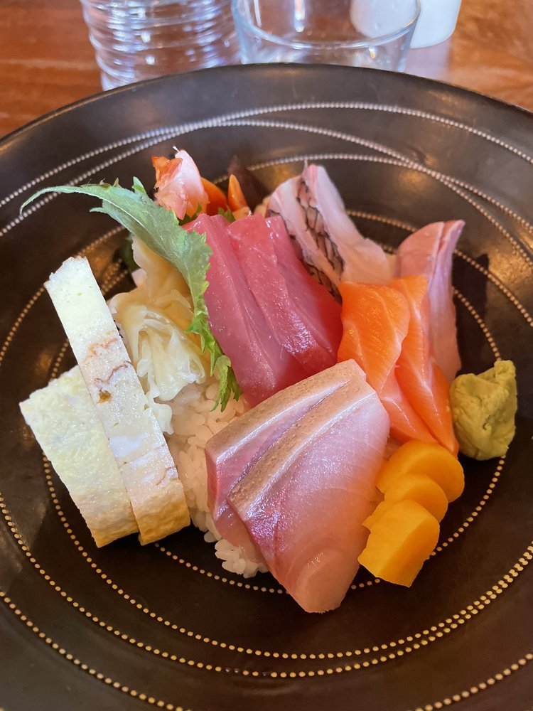 Amami Bar and Restaurant