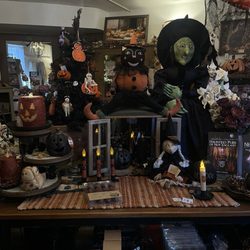 Brown & Hopkins Country Store - Another beautiful vintage Halloween area