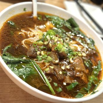Hot Dumplings - Beef Tripe Rice Noodle Soup. - Dim Sum Near Me - Lake Forest, California