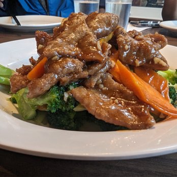 Phoenix Restaurant - Asian Fusion Near Me - Canmore, Alberta