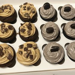 Hood Cakes