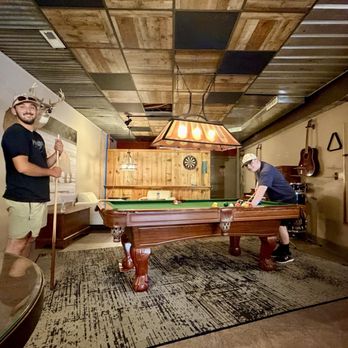 Southfork Lodge - Bar - Hotels Near Me - Lowman, Idaho Southfork Lodge - Bar - Hotels Near Me - Lowman, Idaho