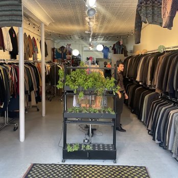 Ebreo Vintage - Used, Vintage & Consignment Near Me - Brooklyn, New York