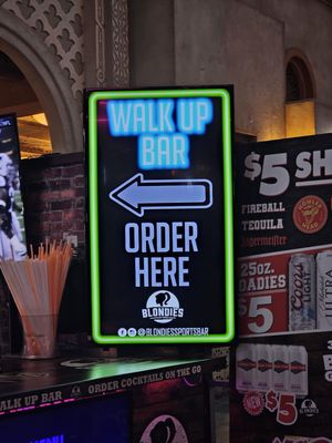 Blondies Sports Bar & Grill by null