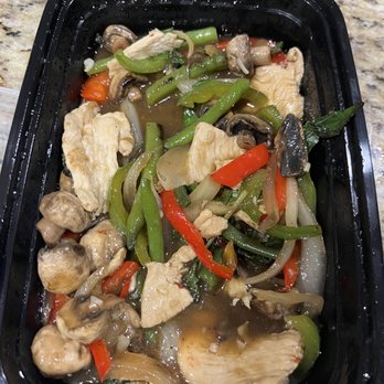 Sisters Thai Kitchen - Kra Pow Chicken - Thai Near Me - Roseville, California Sisters Thai Kitchen - Kra Pow Chicken - Thai Near Me - Roseville, California