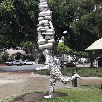 Beverly Hills Art Show - Sculpture - Festivals Near Me - Beverly Hills, California