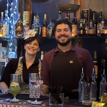 46 A Speakeasy - Bar area with Mixologist Nck & fantastic Server! - Speakeasies Near Me - Villa Park, California