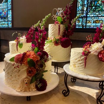 Images by Daniel Michael Photography - Guest's iPhone photo of cakes - Photographers Near Me - Cincinnati, Ohio Images by Daniel Michael Photography - Guest's iPhone photo of cakes - Photographers Near Me - Cincinnati, Ohio