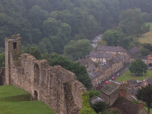 Richmond Castle by null