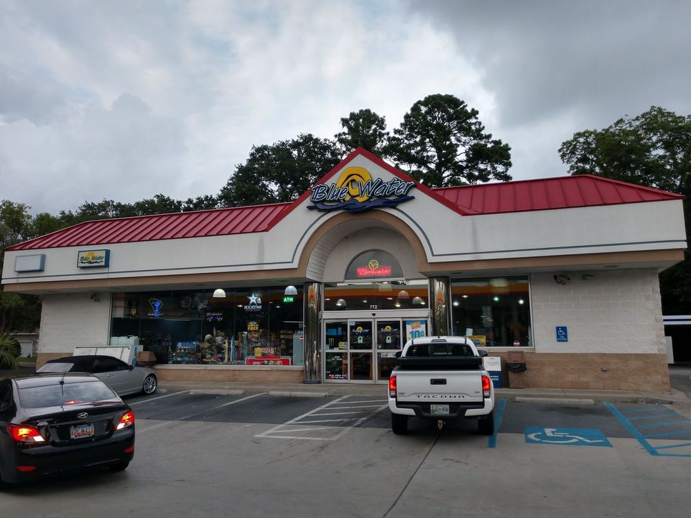 BLUE WATER GAS STATION 14 Updated September 2024 16 Photos 772