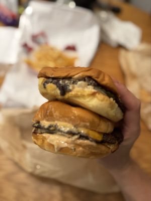 Hamburger Project by null