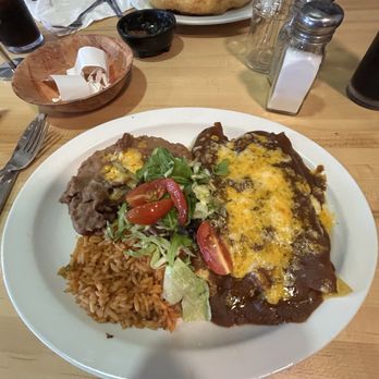 Amigo Cafe - Tres Enchiladas - Mexican Near Me - Kayenta, Arizona