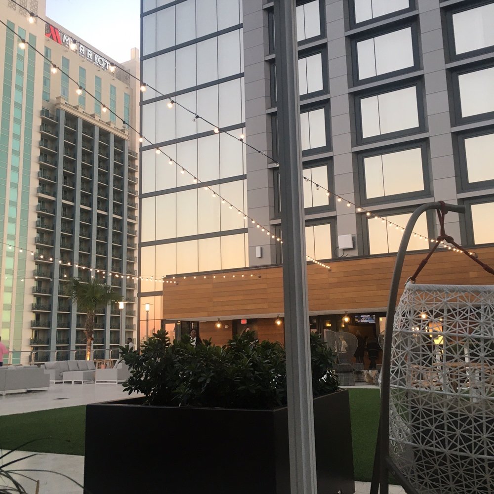SiX Tampa - Courtyard view - Cocktail Bars Near Me - Tampa, Florida SiX Tampa - Courtyard view - Cocktail Bars Near Me - Tampa, Florida
