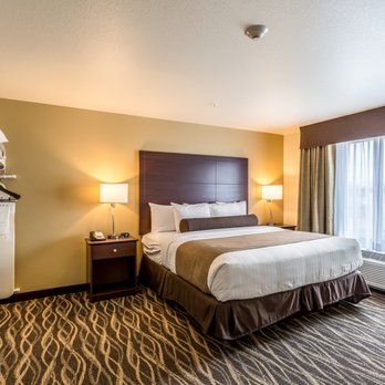 Cobblestone Hotel & Suites - Stevens Point - Hotels Near Me - Stevens Point, Wisconsin