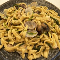 Taverna Quintilia - Scialatielli con ragu di spigola e datterini