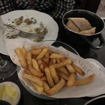 Seulement Sea - Decent but not exemplary frites - Seafood Near Me - Paris, 75