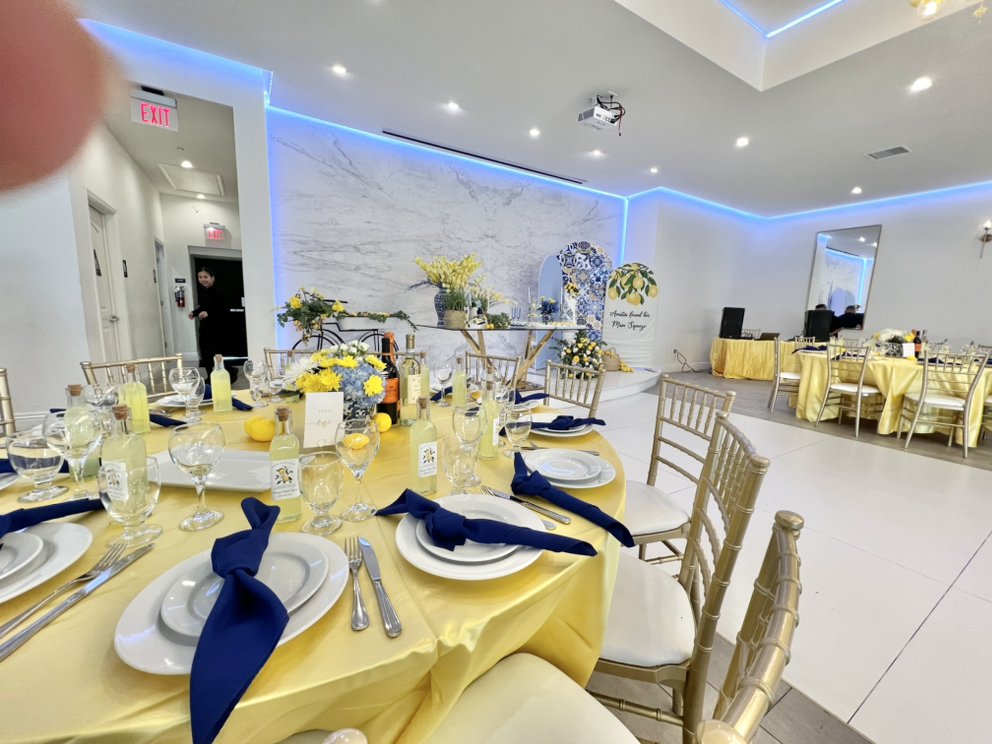 ELLI BANQUET 93 Photos & 30 Reviews 1453 N Lake Ave, Pasadena