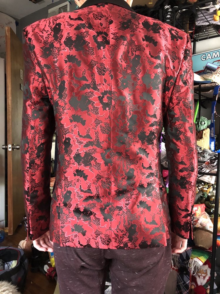 PREMIERE TUXEDO 25234 Greenfield Rd, Oak Park, Michigan Sewing