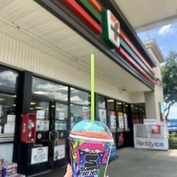 7-Eleven - Girl lunch!