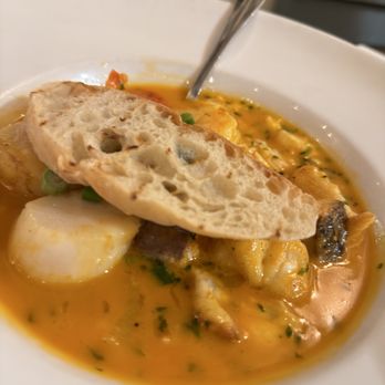 The Pearl Kitchen & Bar - Seafood stew - Seafood Near Me - Bluffton, South Carolina The Pearl Kitchen & Bar - Seafood stew - Seafood Near Me - Bluffton, South Carolina