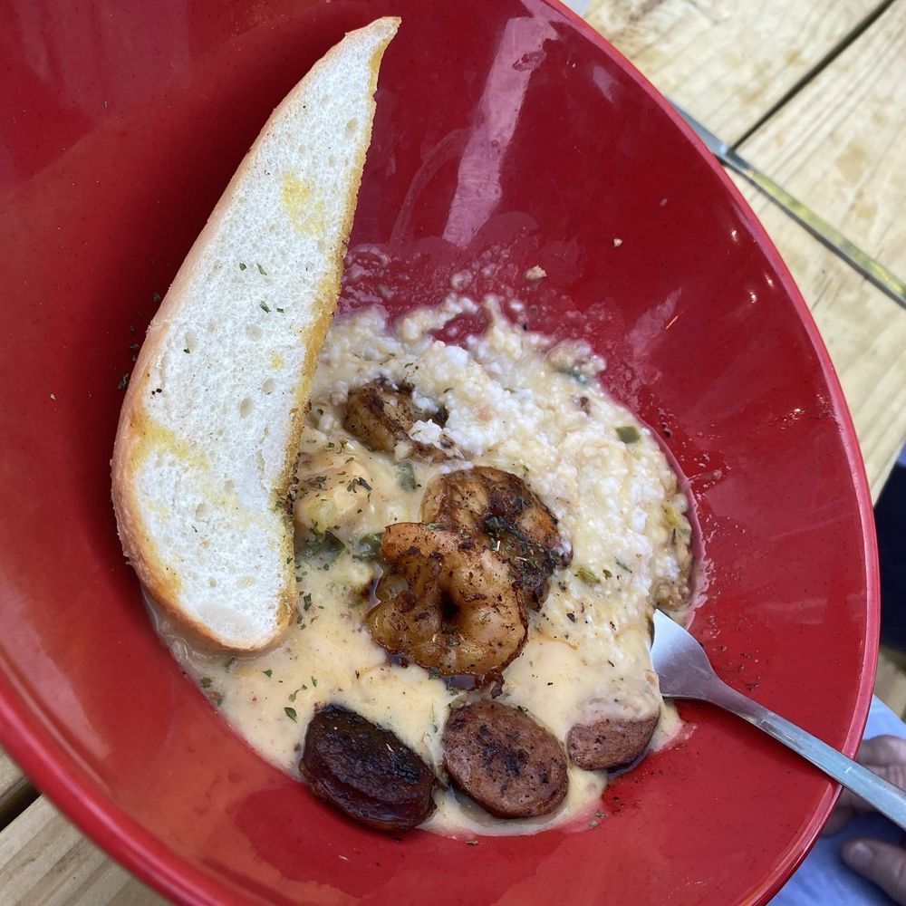 Captain's at Highlands - Shrimp and grits - Seafood Near Me - Lagrange, Georgia