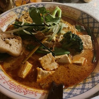 Laut - Ultimate Curry Laksa Soup - Thai Near Me - New York, New York