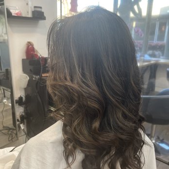 Hair Logic - Hair cut, highlights and curls. - Hair Salons Near Me - San Mateo, California