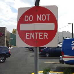 The taco bell has a one way exit and the entrance is in the back off a side road. Accident waiting to happen. The taco bell has a one way exit and the entrance is in the back off a side road. Accident waiting to happen.