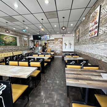 Nhan Duc Hanh - Interior - Vietnamese Near Me - Westminster, California Nhan Duc Hanh - Interior - Vietnamese Near Me - Westminster, California