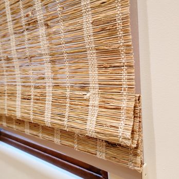 7 Sisters Interiors - Woven Woods motorized blackout shades with operable lining San Diego California - Interior Design Near Me - Solana Beach, California