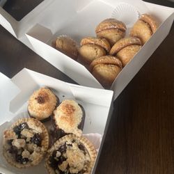 La Patisserie Normande - Blueberry cobbler, coconut traditional macaroons and the special lime macaroons which make me drool.