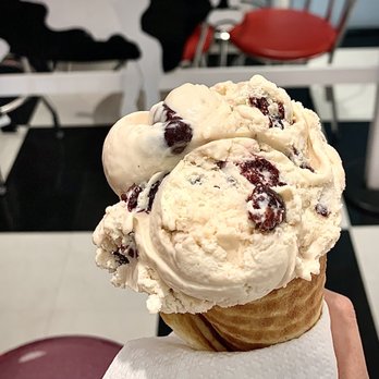 Republic Ice Cream - Cherry vanilla ice cream - Ice Cream & Frozen Yogurt Near Me - Charleston, South Carolina