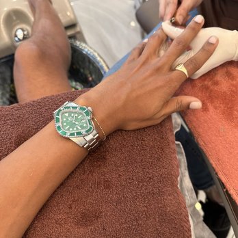 Chill Nails - Double service - Nail Salons Near Me - North Hollywood, California