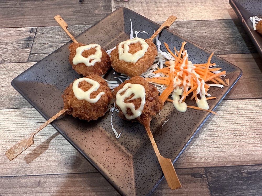 Food from Maken Zi Ramen & Rice Bowls