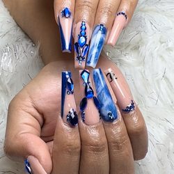 Nailology Lounge - Acrylic Full Set