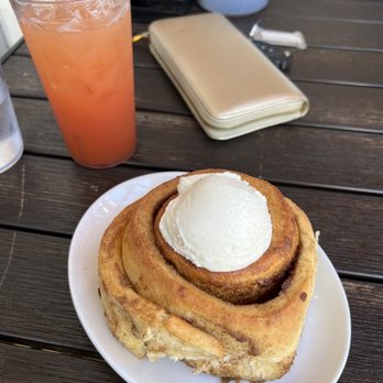 Kihei Caffe Lahaina - Amazing cinnamon roll-must try! - Breakfast & Brunch Near Me - Lahaina, Hawaii Kihei Caffe Lahaina - Amazing cinnamon roll-must try! - Breakfast & Brunch Near Me - Lahaina, Hawaii