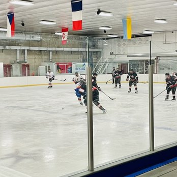 Pleasant Ice Arena - Men's hockey league 3.5.23 - Sports Clubs Near Me - Saint Paul, Minnesota Pleasant Ice Arena - Men's hockey league 3.5.23 - Sports Clubs Near Me - Saint Paul, Minnesota