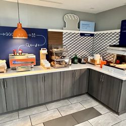 Holiday Inn Express & Suites Enterprise - Breakfast.