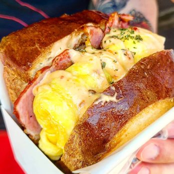 Egg Club - Coffee & Tea Near Me - Toronto, Ontario