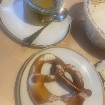 Hausbrauerei Domhof - Pumpkin soup & a pretzel - Breweries Near Me - Speyer, RP Hausbrauerei Domhof - Pumpkin soup & a pretzel - Breweries Near Me - Speyer, RP