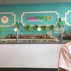sweetFrog Premium Frozen Yogurt - Fixins counter