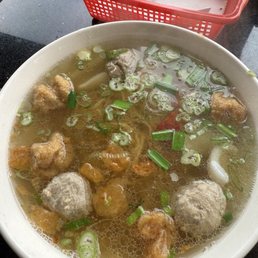 Combination egg noodle soup Combination egg noodle soup