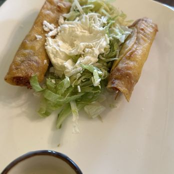 Poco Loco Mexican Restaurant - Chicken Taquitos - Mexican Near Me - Thornburg, Virginia Poco Loco Mexican Restaurant - Chicken Taquitos - Mexican Near Me - Thornburg, Virginia