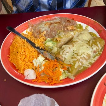 La Estacion - Chicken enchiladas - Mexican Near Me - Waukesha, Wisconsin La Estacion - Chicken enchiladas - Mexican Near Me - Waukesha, Wisconsin