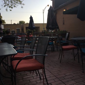 Highway House - Outdoor patio area - Burgers Near Me - Chicago, Illinois